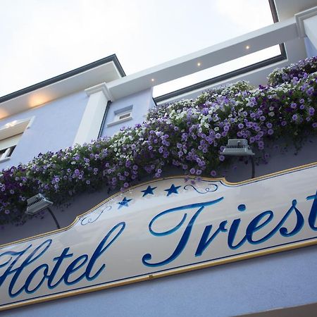 Hotel Trieste Cesenatico Exterior foto