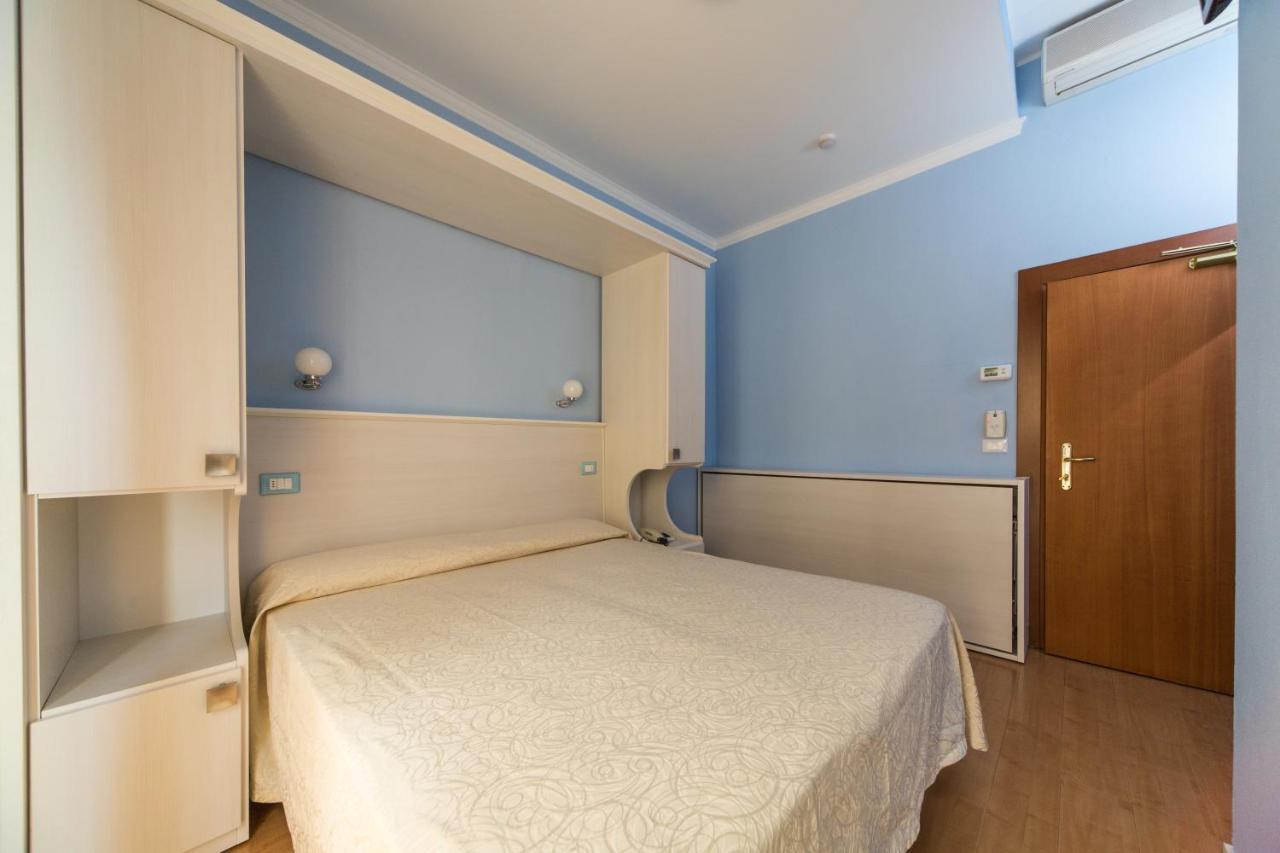Hotel Trieste Cesenatico Quarto foto